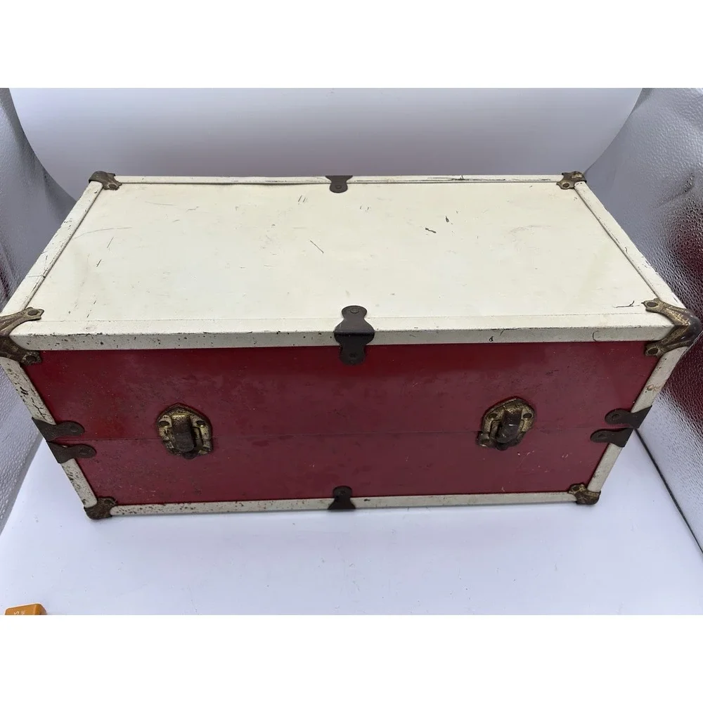 Antique‎ Cass Toys Red/White Metal 17